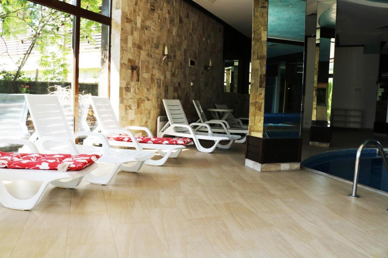 Alpine Lodge Bansko Exteriör bild